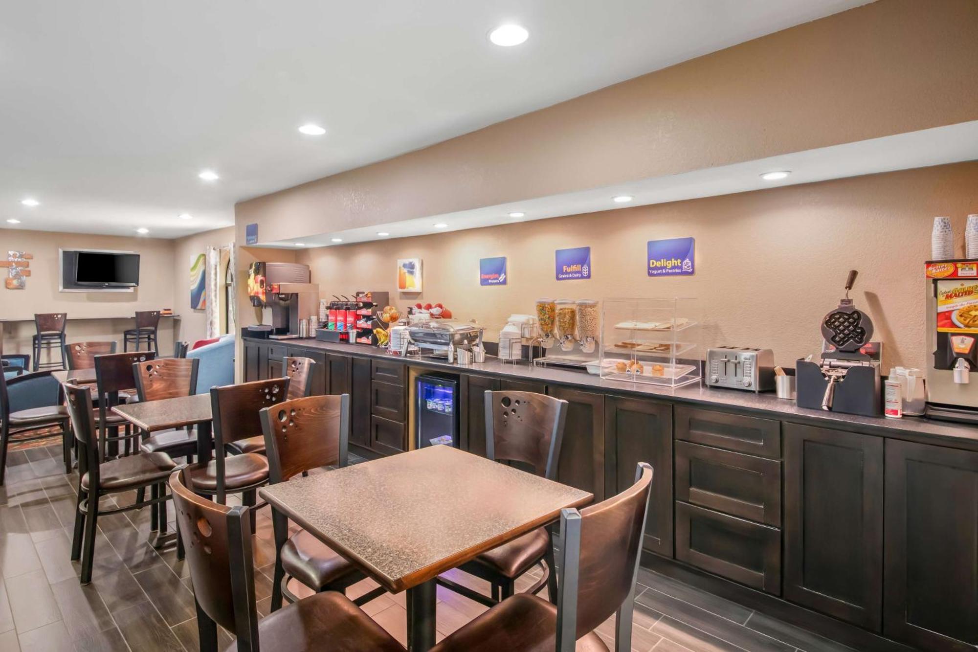 סידר פארק Best Western Cedar Inn מראה חיצוני תמונה